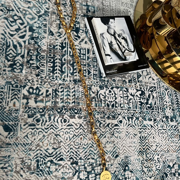 VINTAGE CHANEL BELT - Picture 11 of 12